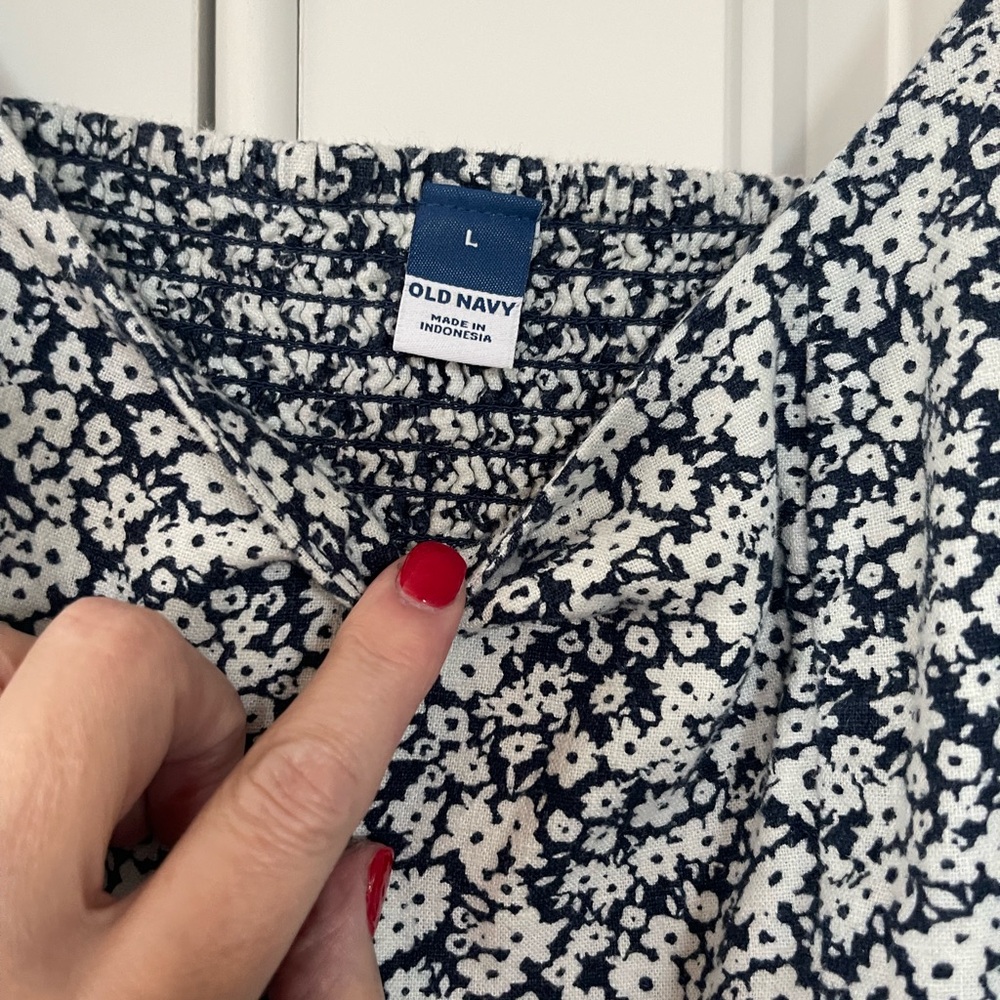 Old Navy Spaghetti Strap Floral Black and White Dress/Top Large - Picture 2 of 5